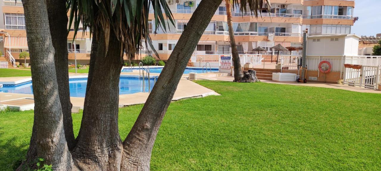 Saltillo Alto Gray Studio. Vistas Al Mar Y Piscina Torremolinos Exterior foto